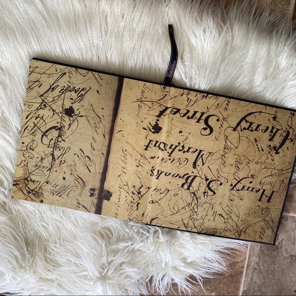 BROOKS BROTHERS “Generations of Style” decor book - Picture 4 of 16